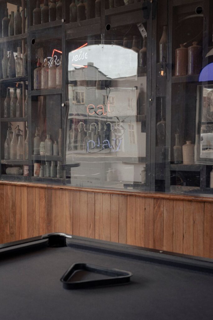 American Hotel Echuca Pool Table